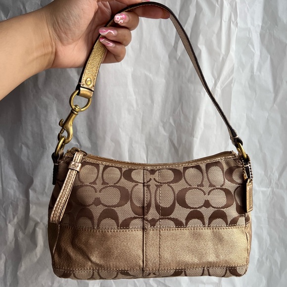 Coach Signature Shoulder Bag - Gold/Khaki/Gold - Picture 3 of 12